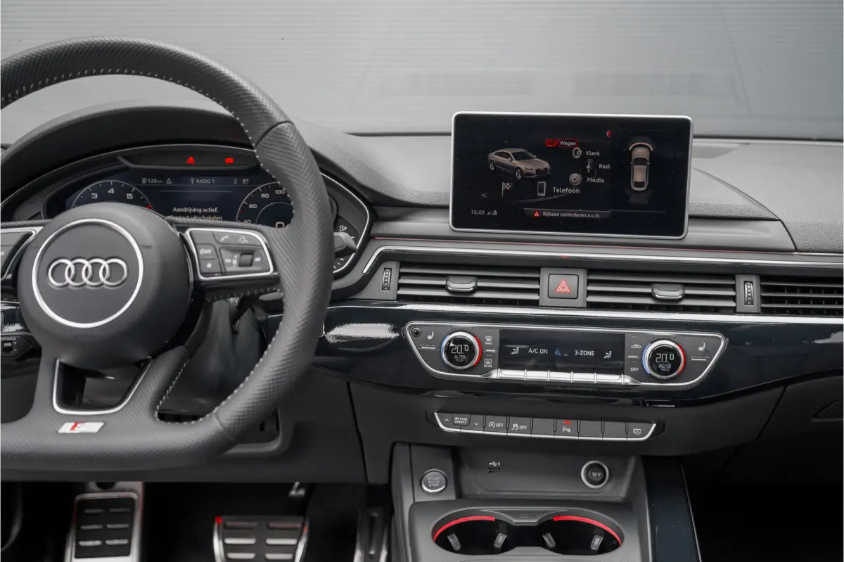 2.0 TFSI MHEV S-Line Competition Pano B&O CarPlay 20"