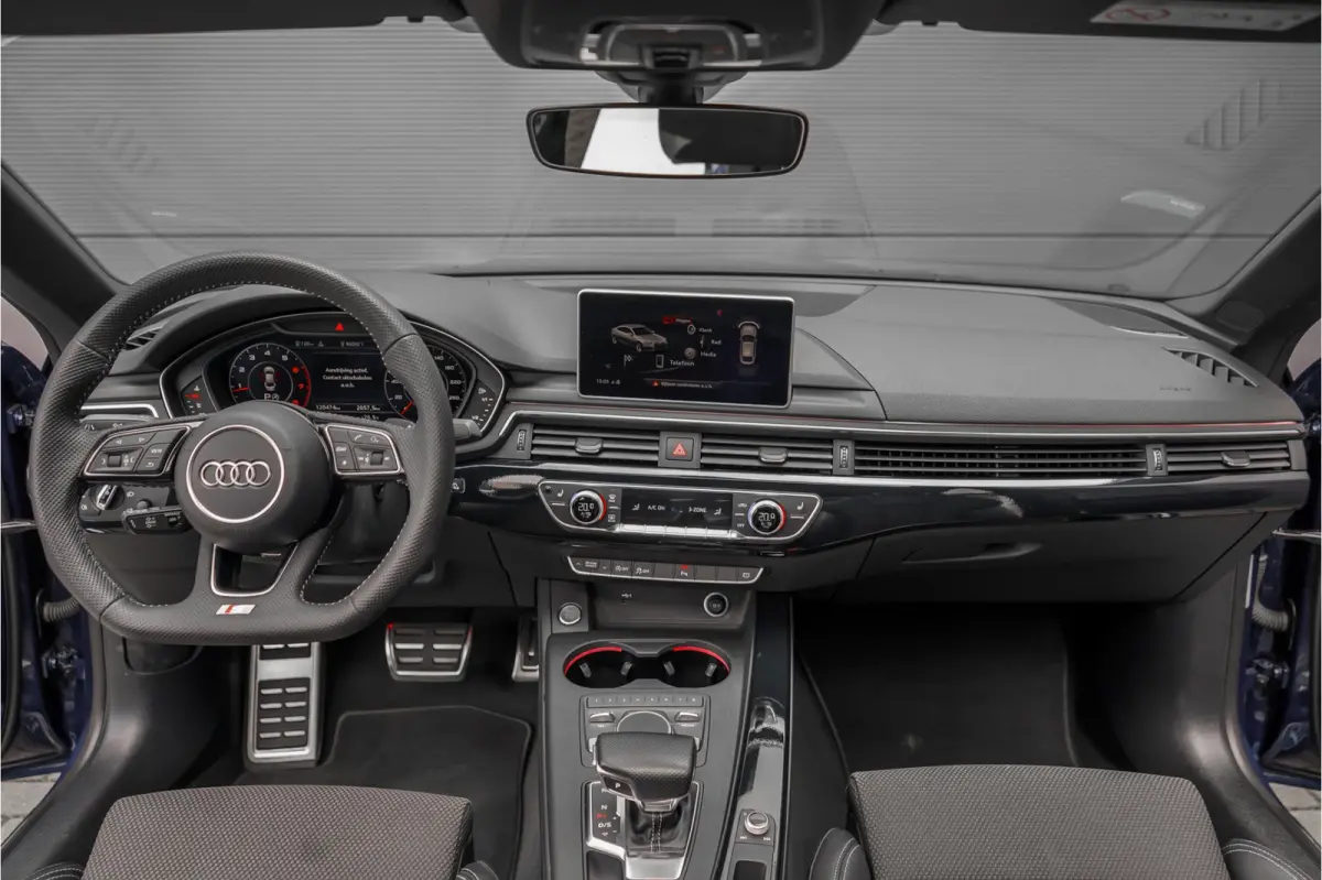 2.0 TFSI MHEV S-Line Competition Pano B&O CarPlay 20"