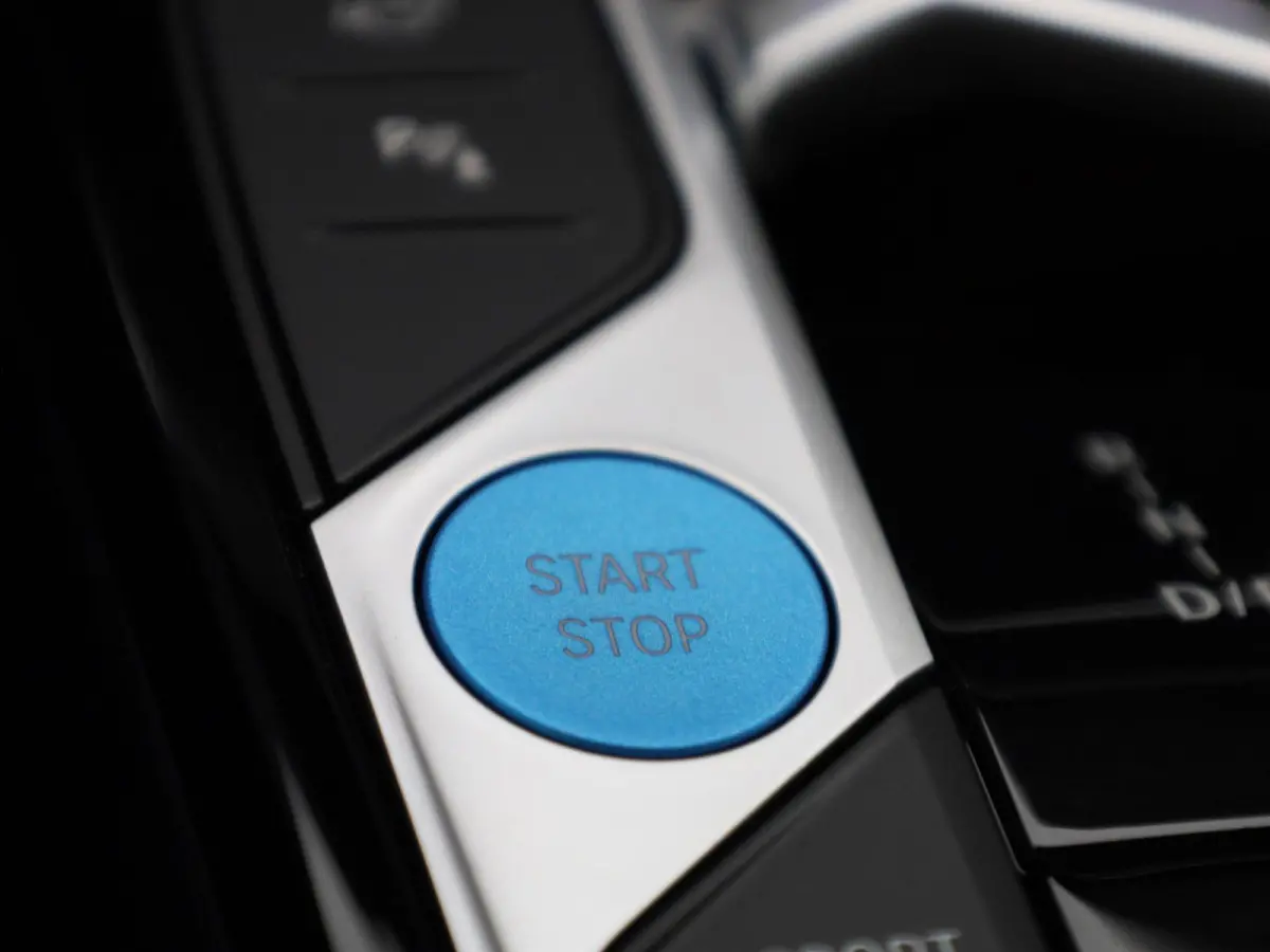 eDrive40 | Automaat | Apple Carplay | Camera | Parkeersensoren | Harman/Kardon |