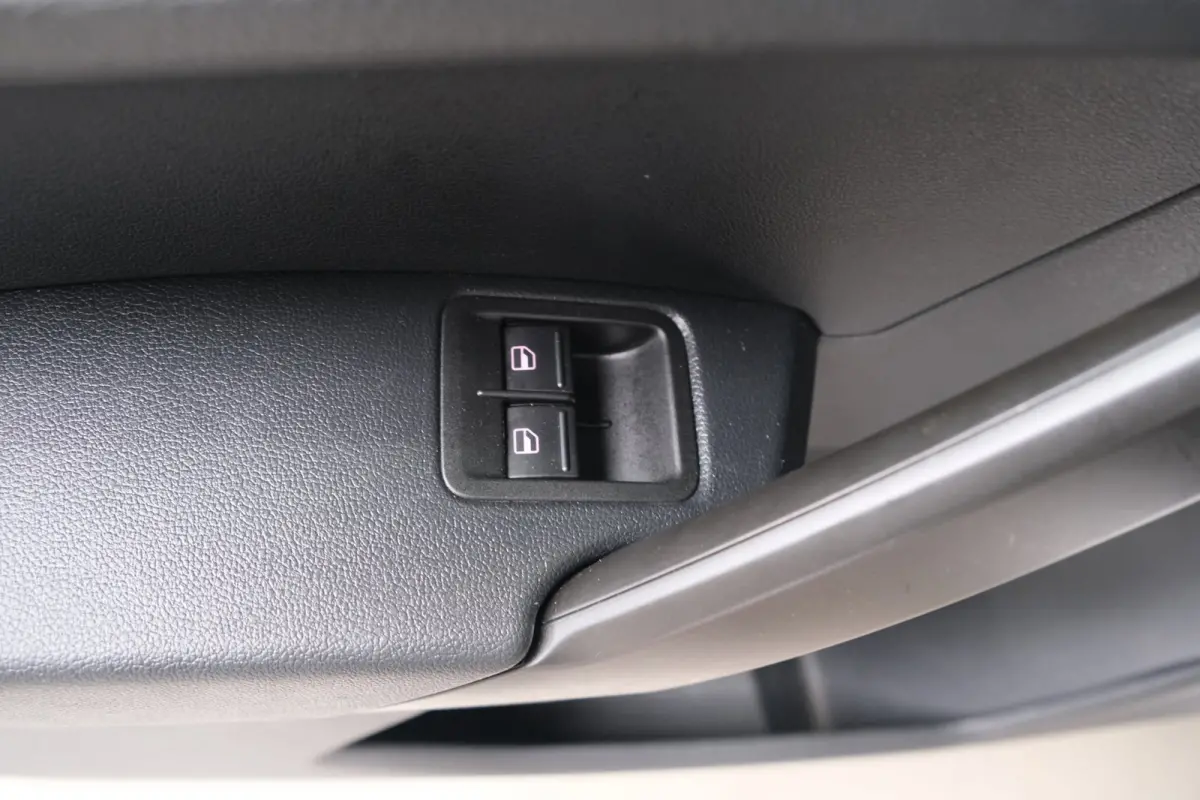 1.0 TSI L1H1 BMT - Airco, Cruise, PDC.