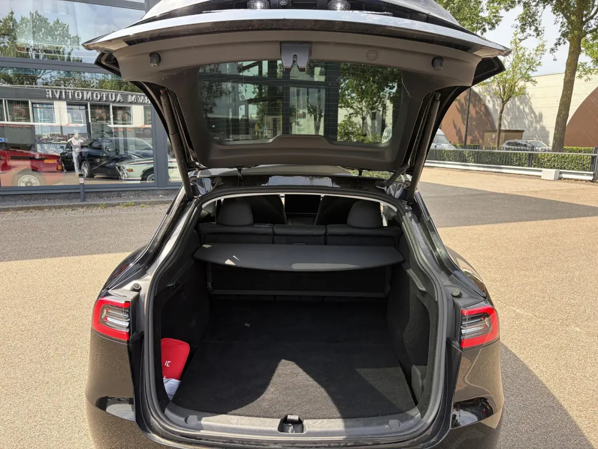 Long Range AWD 75 kWh SOH 95% | TESLA FABRIEKSGARANTIE TOT 2028/ 80.000KM! | FABRIEKSGARANTIE OP ACCU & AANDRIJFLIJN TOT 2032 OF 192.000 KM | BTW VERREKENBAAR