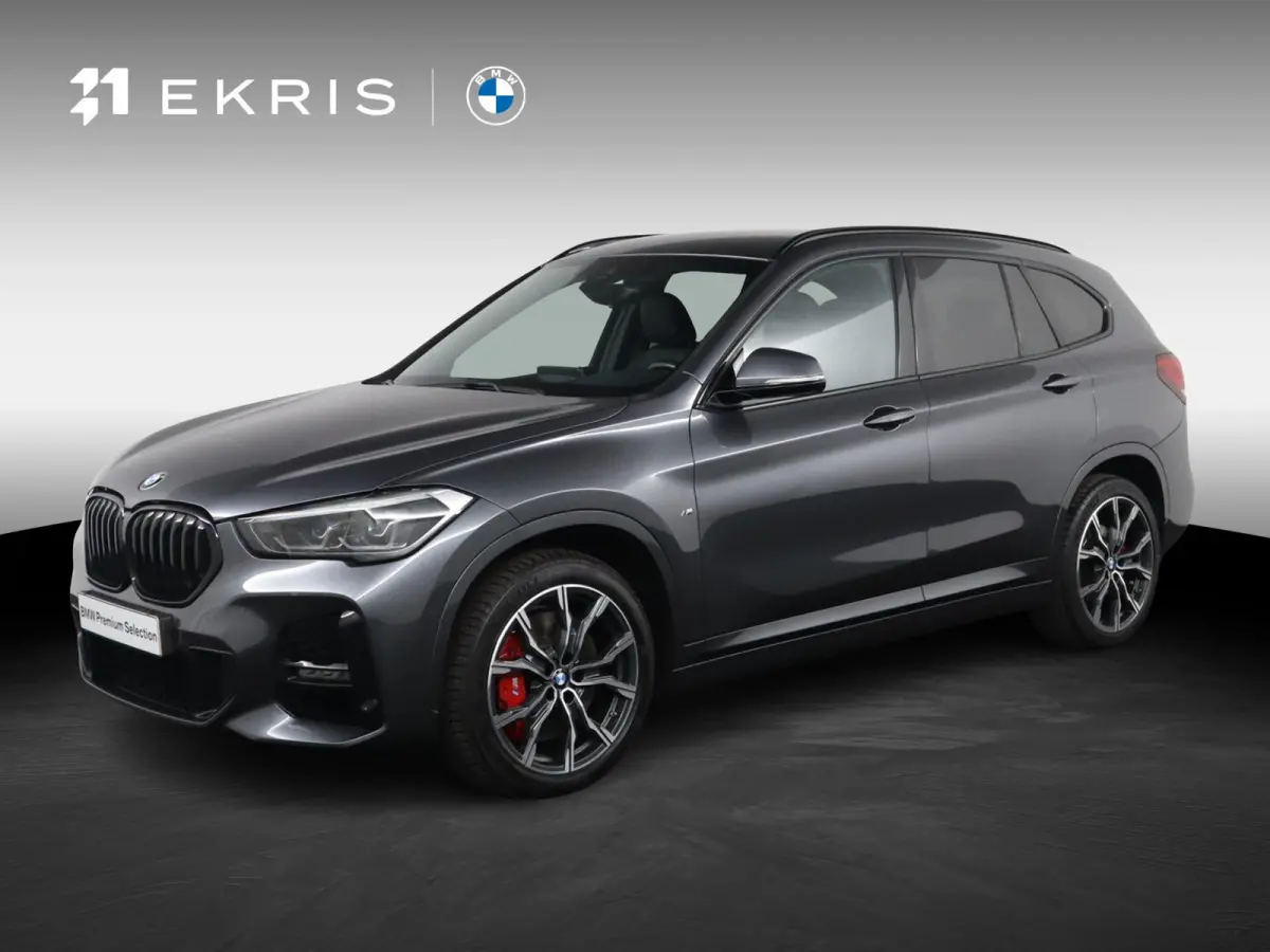 sDrive20i Business Edition Plus M Sportpakket | Stuurwielrand Verwarmd | Head-Up Display | Park Assistant |