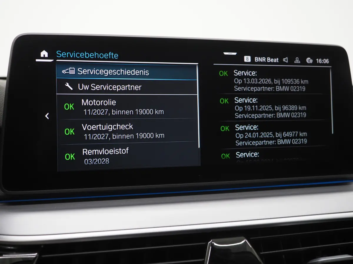 530e | Leder | Trekhaak | Keyless | Camera | Sfeerlicht | Dodehoek | Cruise | Carplay