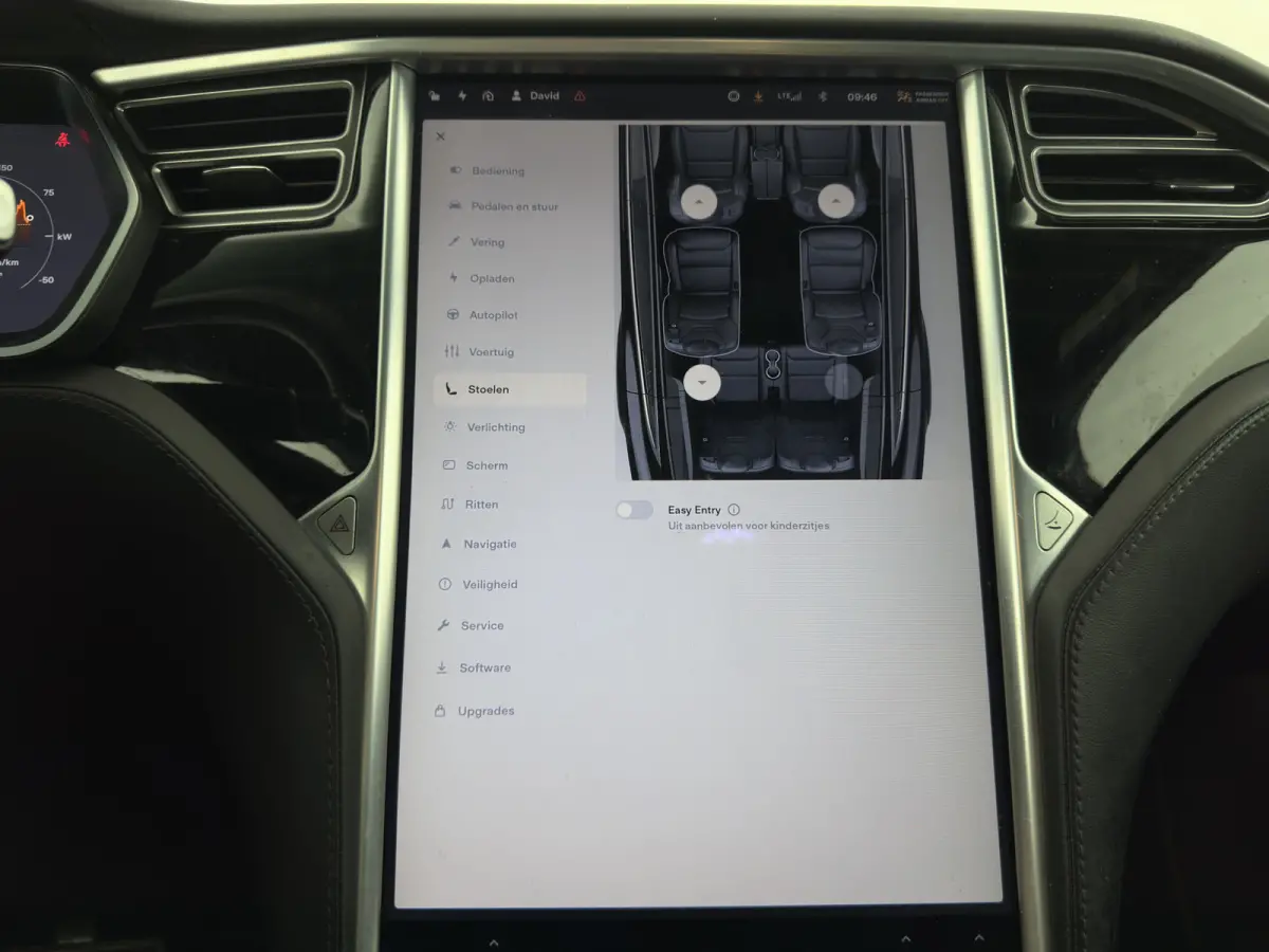 100D [ 6-Pers. ] [3-Fase-11kW] {SoH-81%} Aut. *PANO-WINDOW | AUTO-PILOT | LEATHER-FABRIC | NAVI-FULLMAP | FULL-LED | AIRSUSPENSION | DIGI-COCKPIT | CCS-FASTLOADER | KEYLESS | DAB+ | HEATED-S