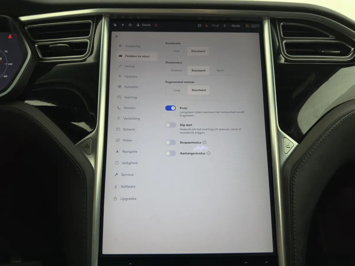 100D [ 6-Pers. ] [3-Fase-11kW] {SoH-81%} Aut. *PANO-WINDOW | AUTO-PILOT | LEATHER-FABRIC | NAVI-FULLMAP | FULL-LED | AIRSUSPENSION | DIGI-COCKPIT | CCS-FASTLOADER | KEYLESS | DAB+ | HEATED-S