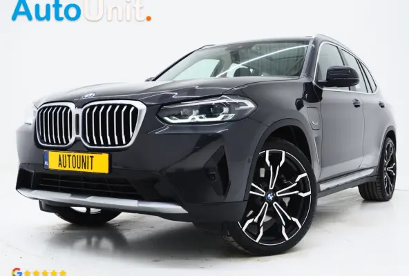 xDrive30e Facelift | Panoramadak | M Stuur | Leder | Trekhaak | Camera | Dodehoek | Carplay