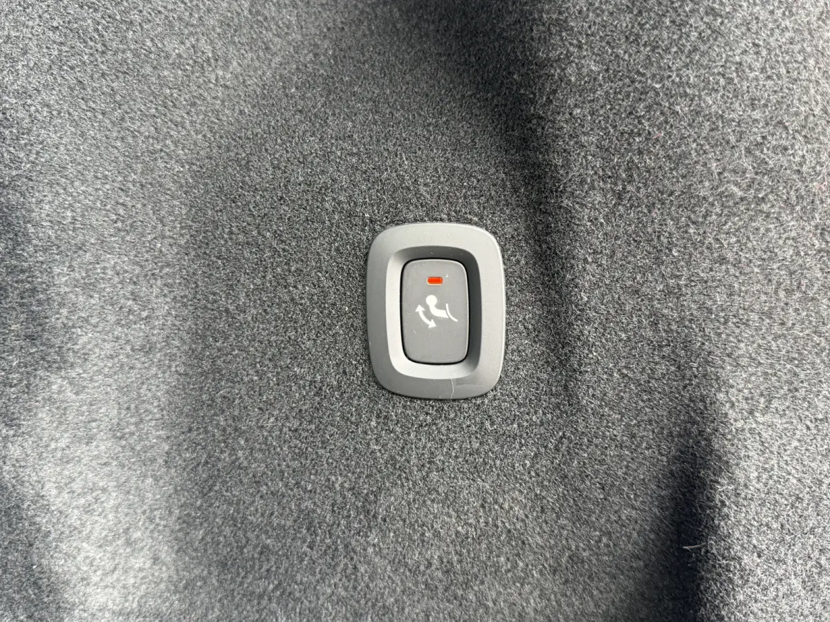 2.0 T6 Plug-in hybrid AWD Plus Dark | Trekhaak | Pano | Memory | H/K Audio | 360* Camera