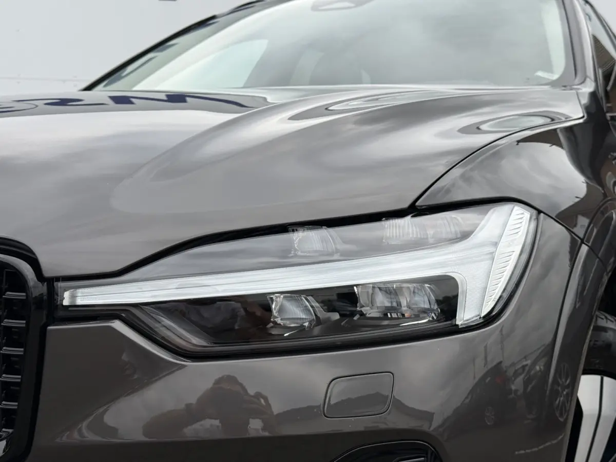 2.0 T6 Plug-in hybrid AWD Plus Dark | Trekhaak | Pano | Memory | H/K Audio | 360* Camera