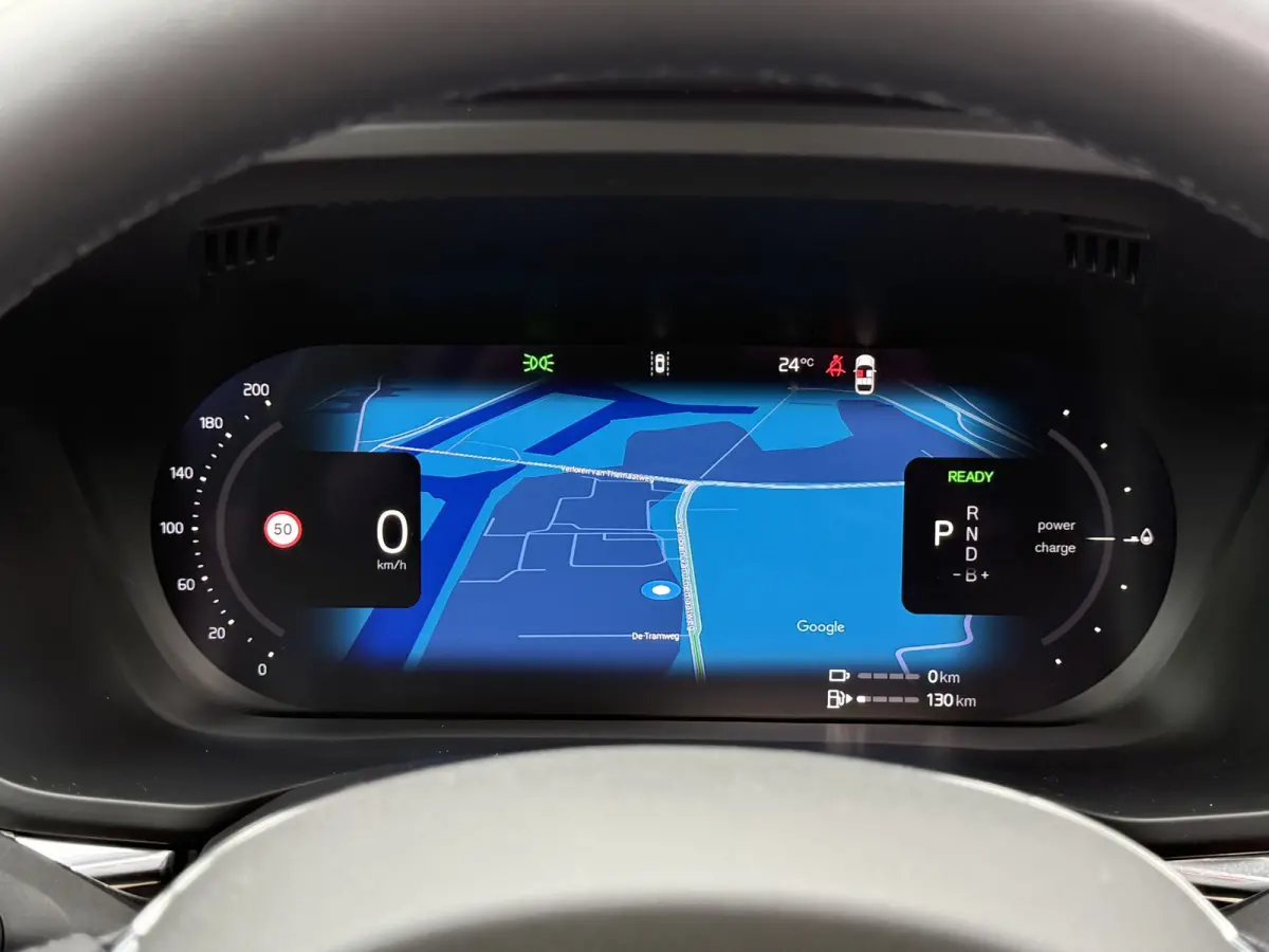 2.0 T6 Plug-in hybrid AWD Plus Dark | Trekhaak | Pano | Memory | H/K Audio | 360* Camera