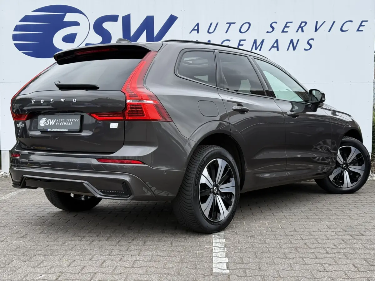 2.0 T6 Plug-in hybrid AWD Plus Dark | Trekhaak | Pano | Memory | H/K Audio | 360* Camera