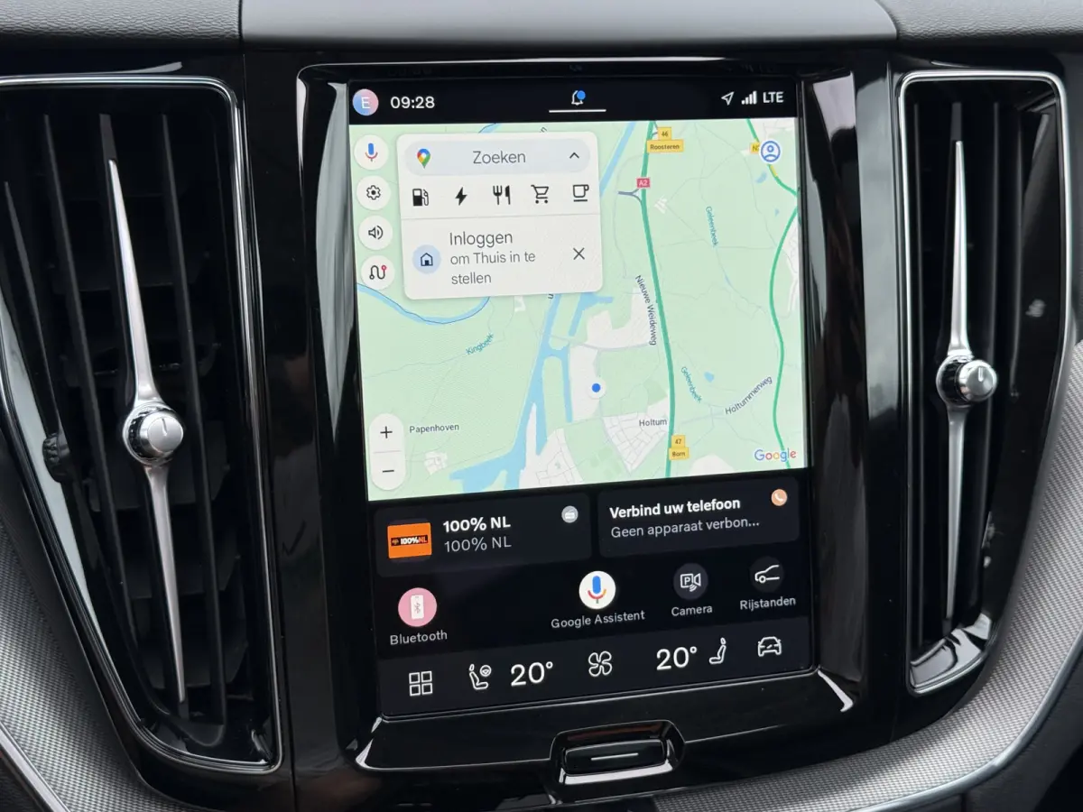 2.0 T6 Plug-in hybrid AWD Plus Dark | Trekhaak | Pano | Memory | H/K Audio | 360* Camera