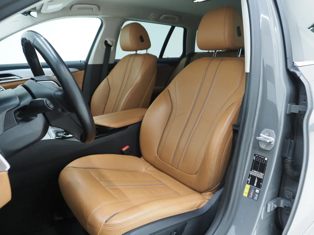 520e | Leder | HUD | Adaptive Cruise | 360 | Dodehoek | Sfeerlicht | Stoelverwarming