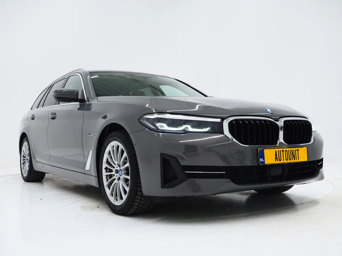 520e | Leder | HUD | Adaptive Cruise | 360 | Dodehoek | Sfeerlicht | Stoelverwarming