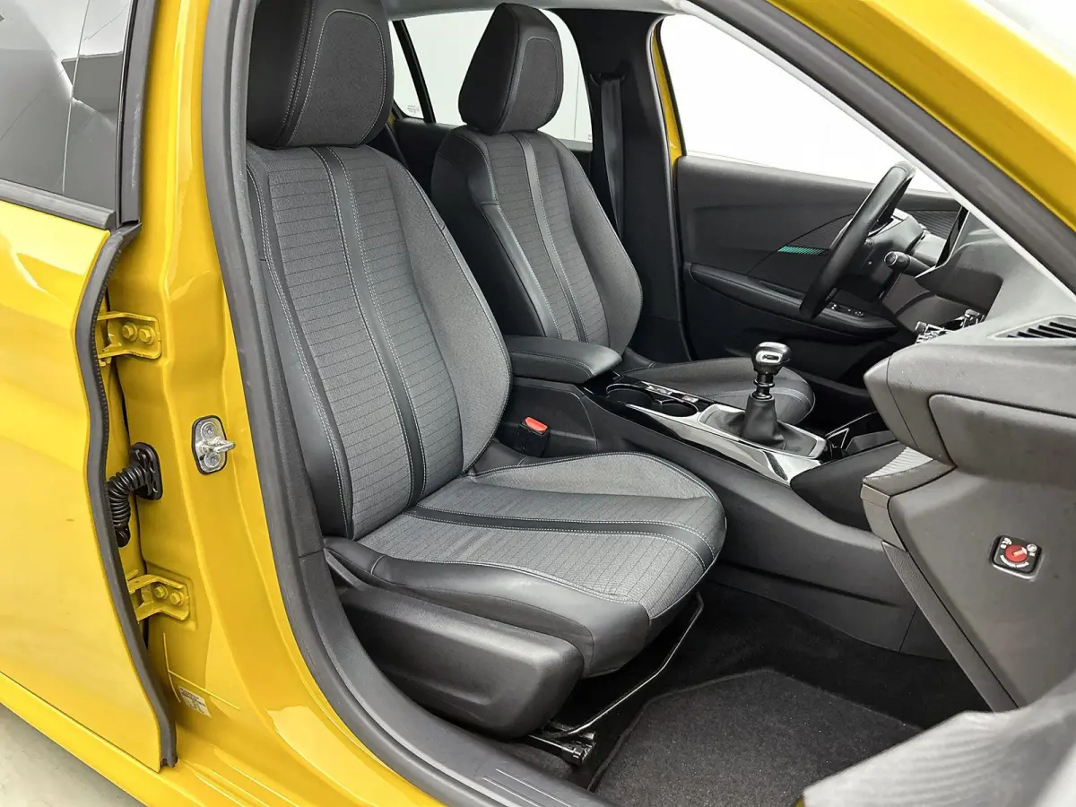 1.2 100pk Allure | 1ste Eigenaar | 1ste Eigenaar | Navigatie | Climate Control | Cruise Control | Parkeersensoren | 16"LMV | LED | Apple Carplay/Android Auto |