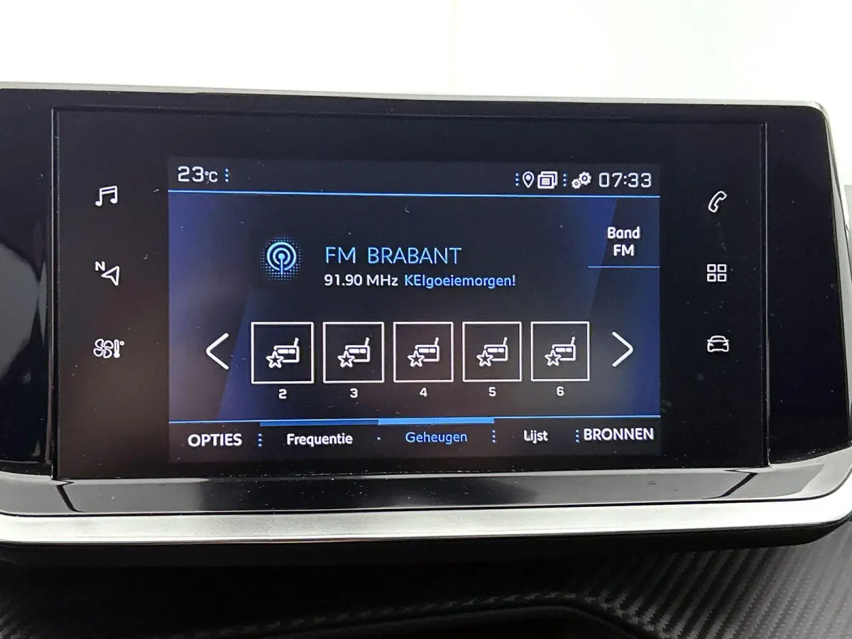 1.2 100pk Allure | 1ste Eigenaar | 1ste Eigenaar | Navigatie | Climate Control | Cruise Control | Parkeersensoren | 16"LMV | LED | Apple Carplay/Android Auto |