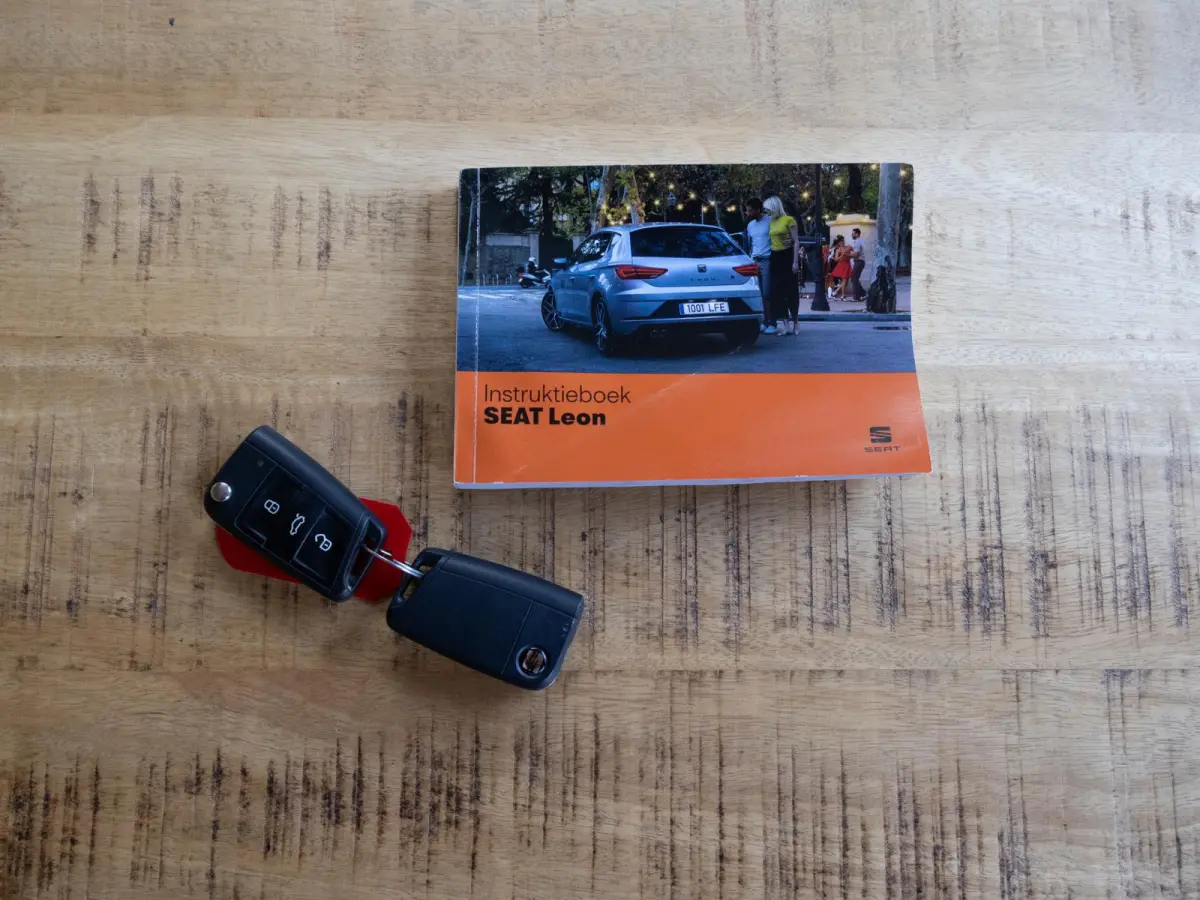 1.5 TSI FR Business Intense ACC 19" Beats Camera