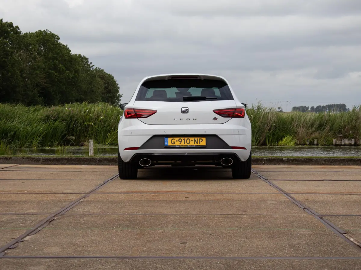 1.5 TSI FR Business Intense ACC 19" Beats Camera