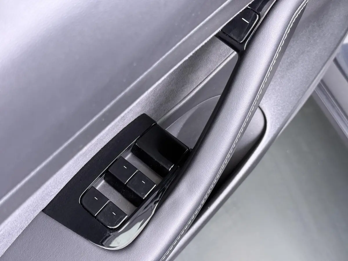 Standard RWD Plus 60 kWh SOH 90%| FABRIEKSGARANTIE OP ACCU & AANDRIJFLIJN TOT 2028 OF 160.000 KM