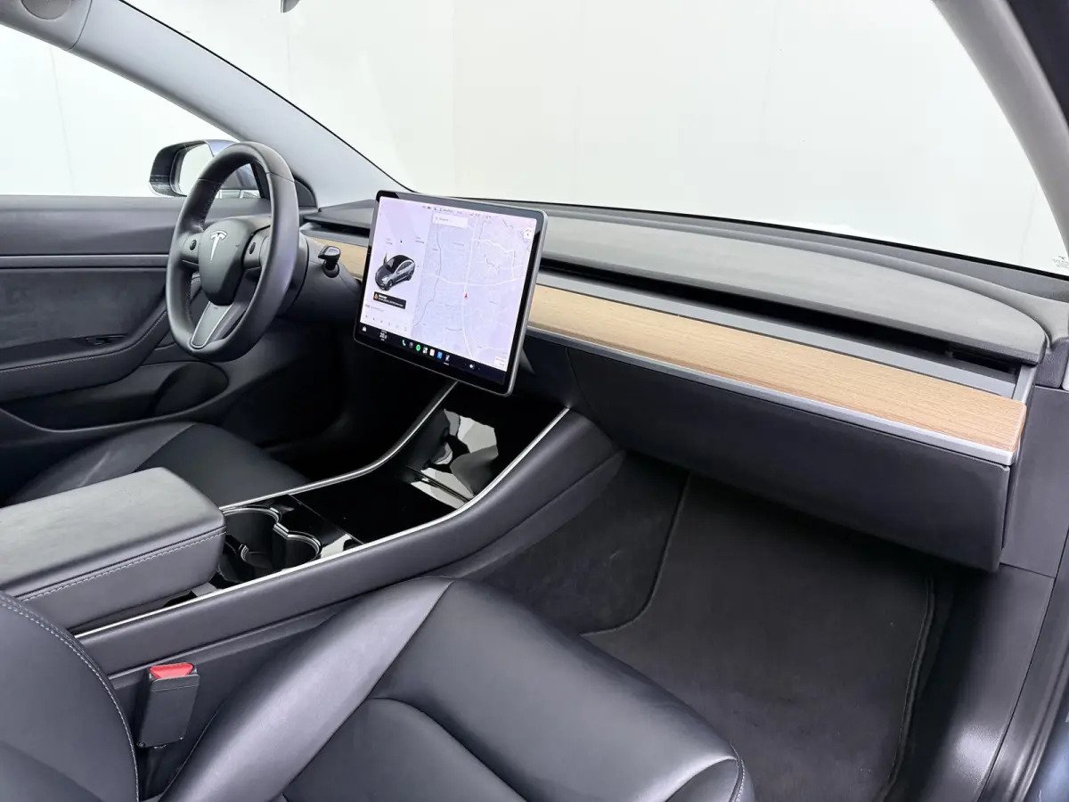 Standard RWD Plus 60 kWh SOH 90%| FABRIEKSGARANTIE OP ACCU & AANDRIJFLIJN TOT 2028 OF 160.000 KM