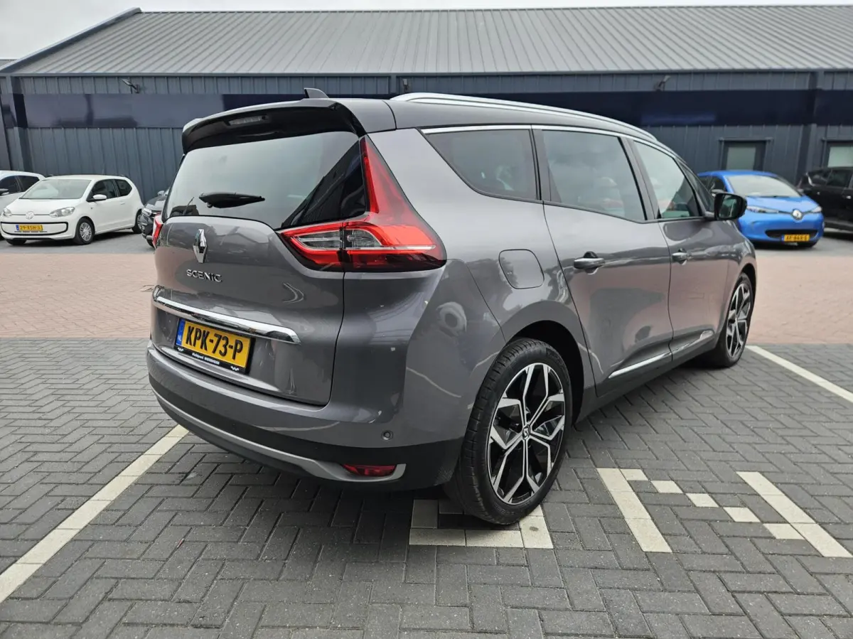 1.3 TCe Intens 7p. Automaat nieuwstaat!