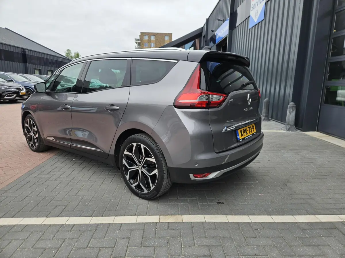 1.3 TCe Intens 7p. Automaat nieuwstaat!
