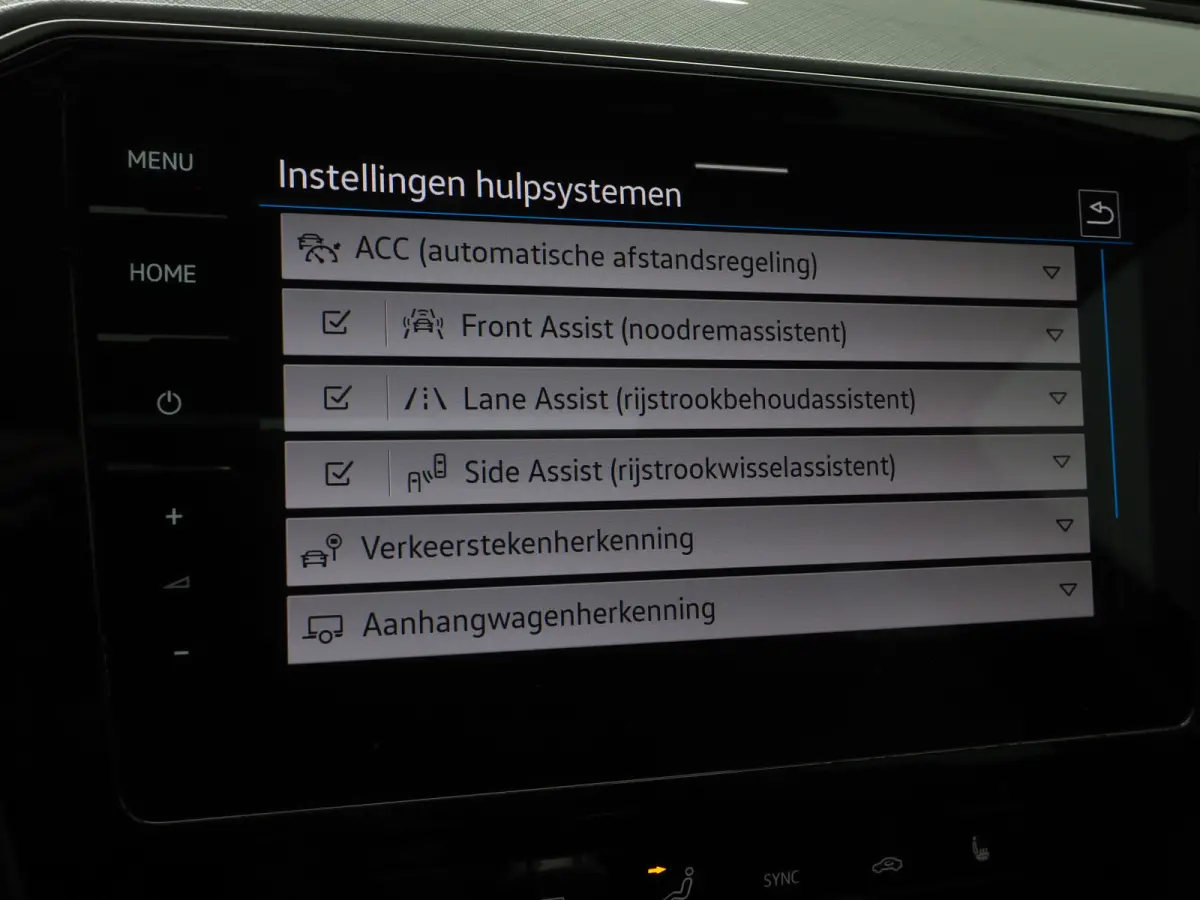 1.4 TSI PHEV GTE | Panoramadak | Leder/Alcantara | Trekhaak | Massage | 360 | Sfeerlicht | Keyless