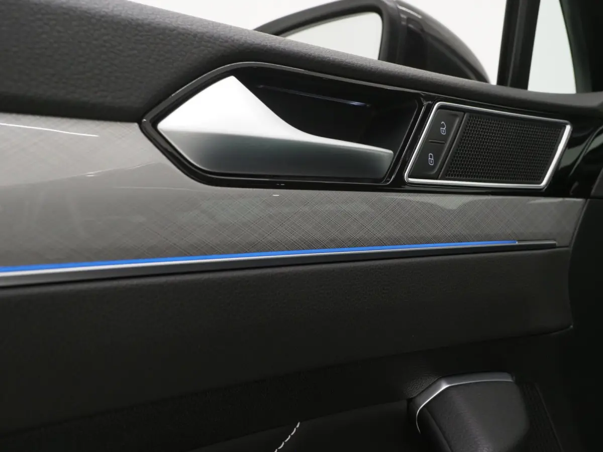 1.4 TSI PHEV GTE | Panoramadak | Leder/Alcantara | Trekhaak | Massage | 360 | Sfeerlicht | Keyless