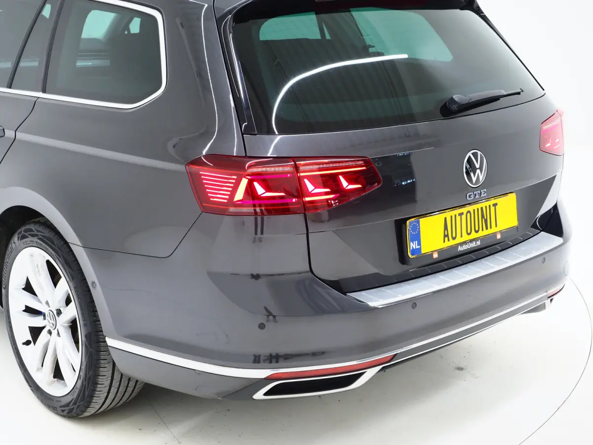 1.4 TSI PHEV GTE | Panoramadak | Leder/Alcantara | Trekhaak | Massage | 360 | Sfeerlicht | Keyless