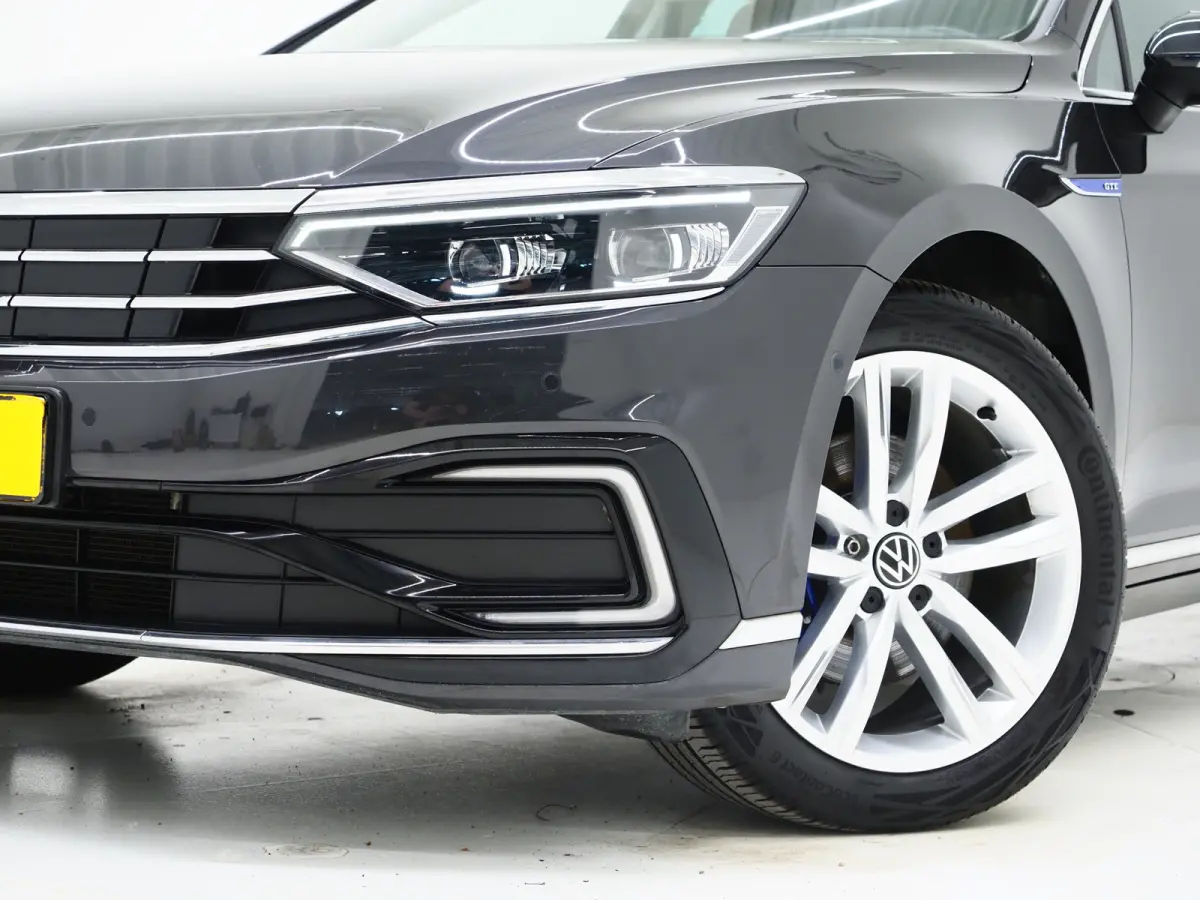 1.4 TSI PHEV GTE | Panoramadak | Leder/Alcantara | Trekhaak | Massage | 360 | Sfeerlicht | Keyless