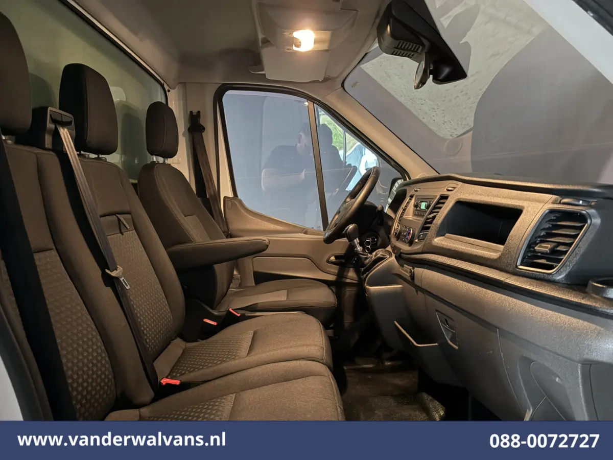 2.0 TDCI 130pk Bakwagen Laadklep Euro6 Airco | Cruisecontrol | Verwarmde voorruit Bijrijdersbank