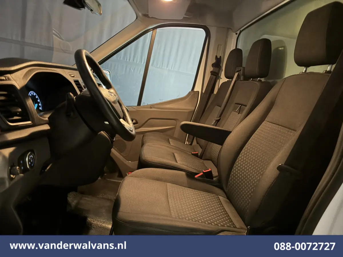 2.0 TDCI 130pk Bakwagen Laadklep Euro6 Airco | Cruisecontrol | Verwarmde voorruit Bijrijdersbank