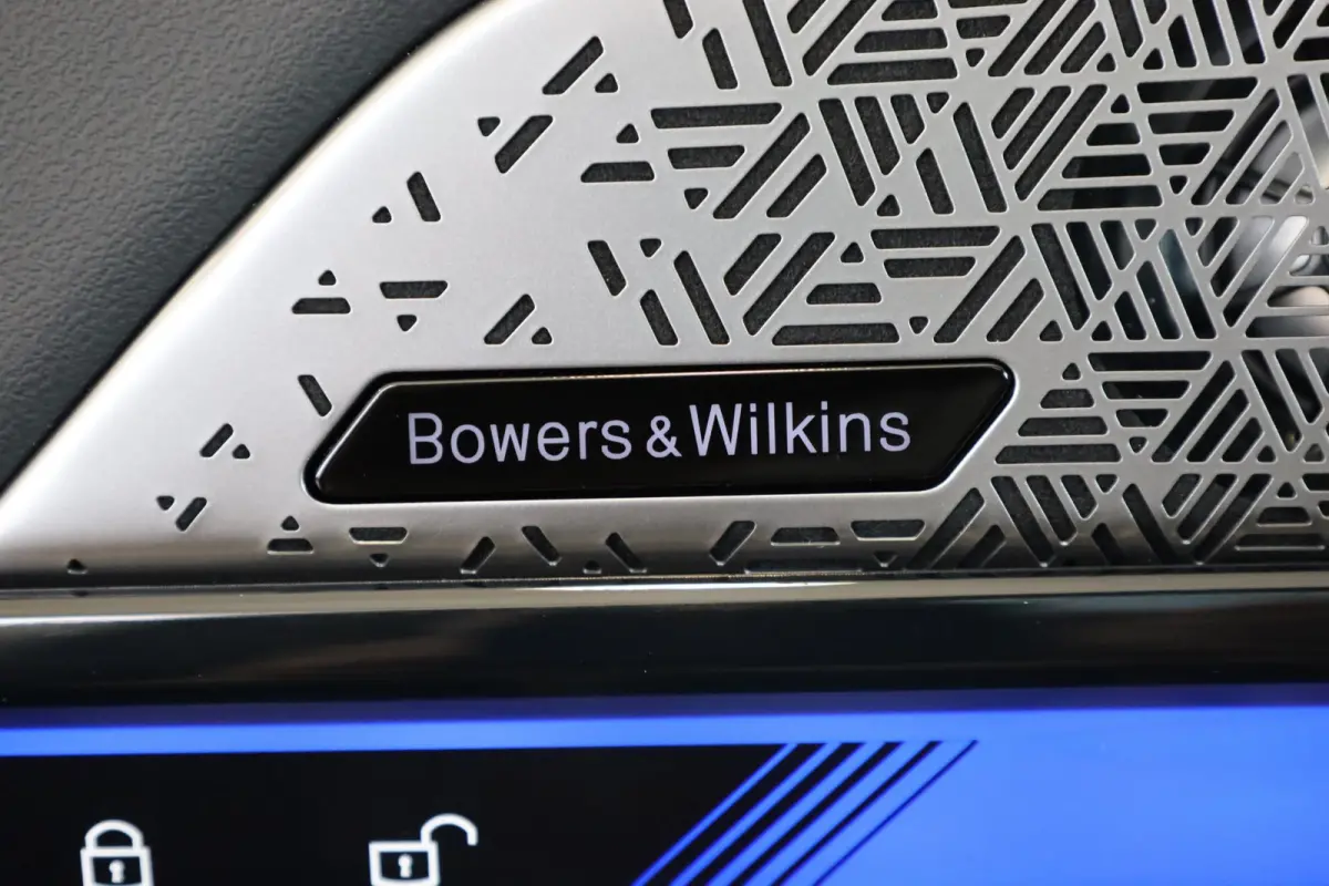 530e | M Sport Pro | Bowers & Wilkins Sound System | Panoramadak | Trekhaak