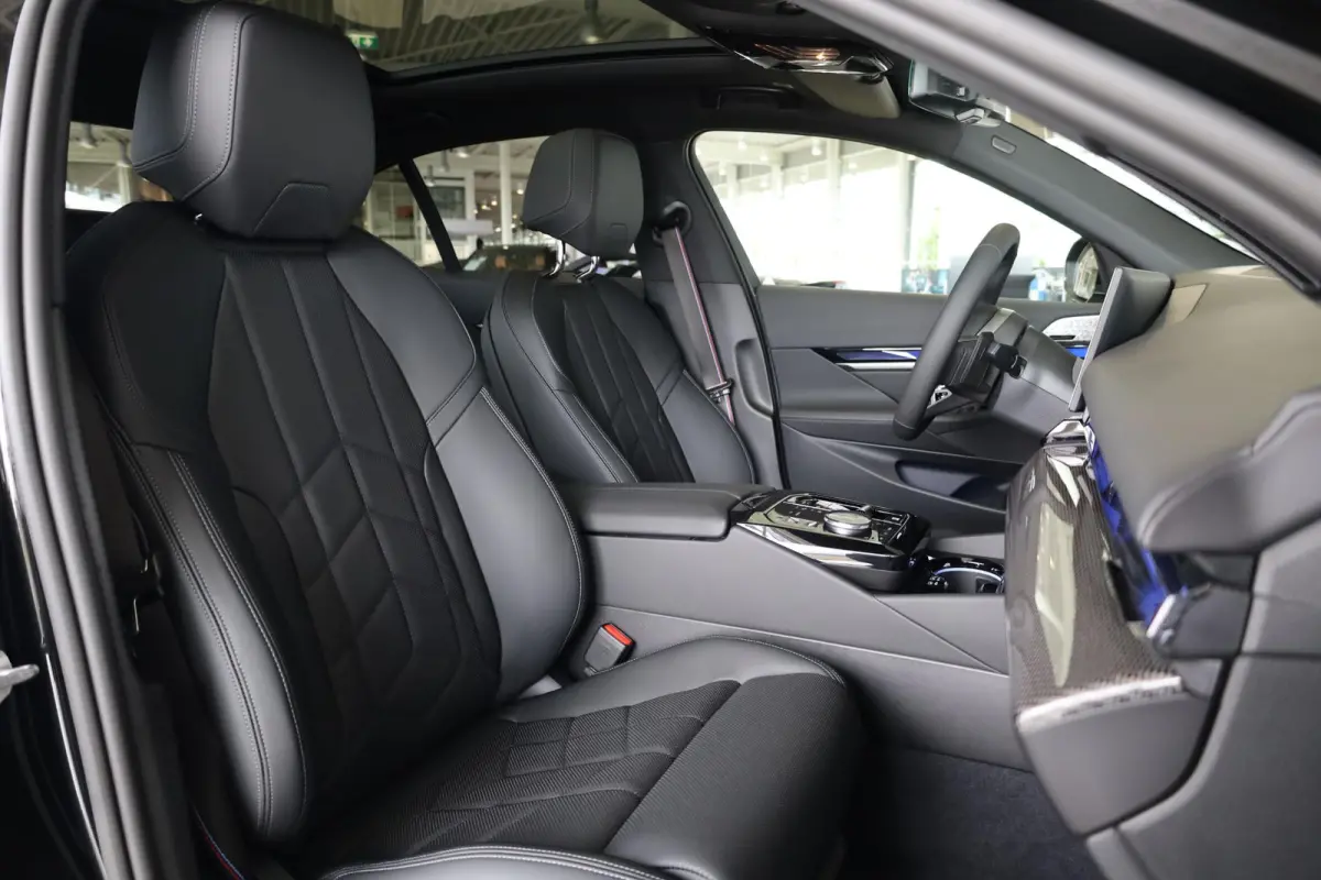 530e | M Sport Pro | Bowers & Wilkins Sound System | Panoramadak | Trekhaak