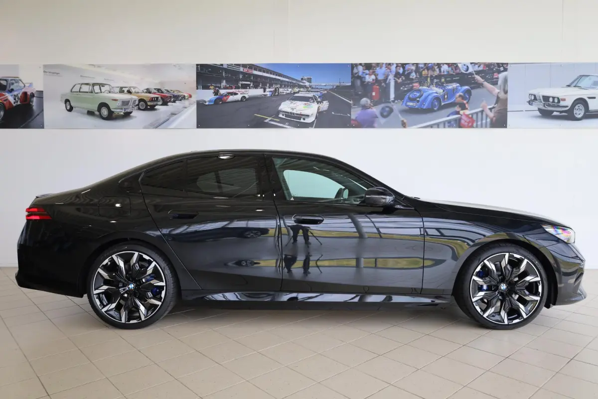 530e | M Sport Pro | Bowers & Wilkins Sound System | Panoramadak | Trekhaak