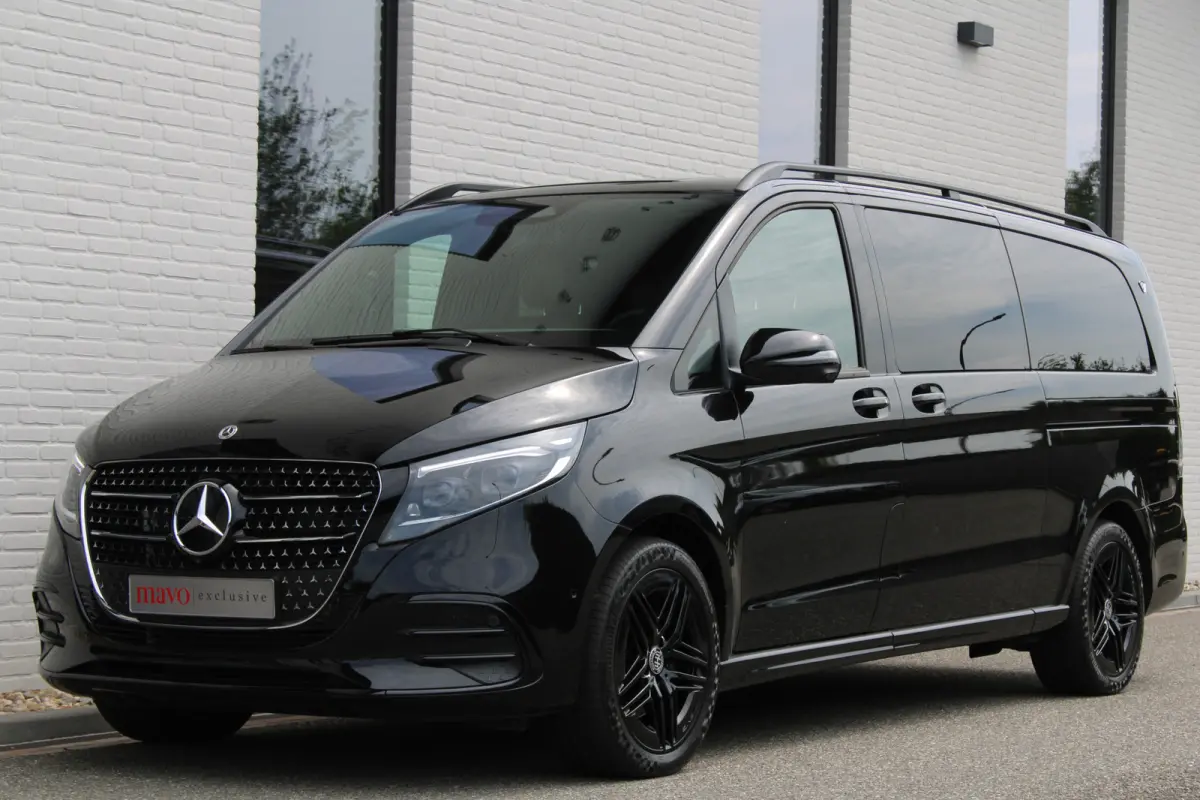 300d / XXL / AMG / 4-Matic / VIP 8-Persoons / Luchtvering / TV / Burmester / 360 Camera / Vol Opties / NIEUWSTAAT