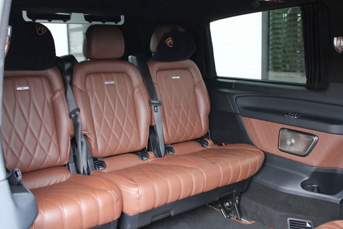 300d / XXL / AMG / 4-Matic / VIP 8-Persoons / Luchtvering / TV / Burmester / 360 Camera / Vol Opties / NIEUWSTAAT
