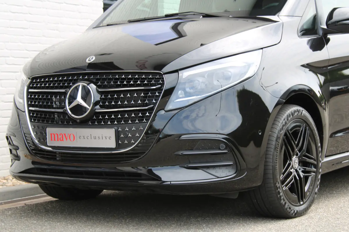 300d / XXL / AMG / 4-Matic / VIP 8-Persoons / Luchtvering / TV / Burmester / 360 Camera / Vol Opties / NIEUWSTAAT