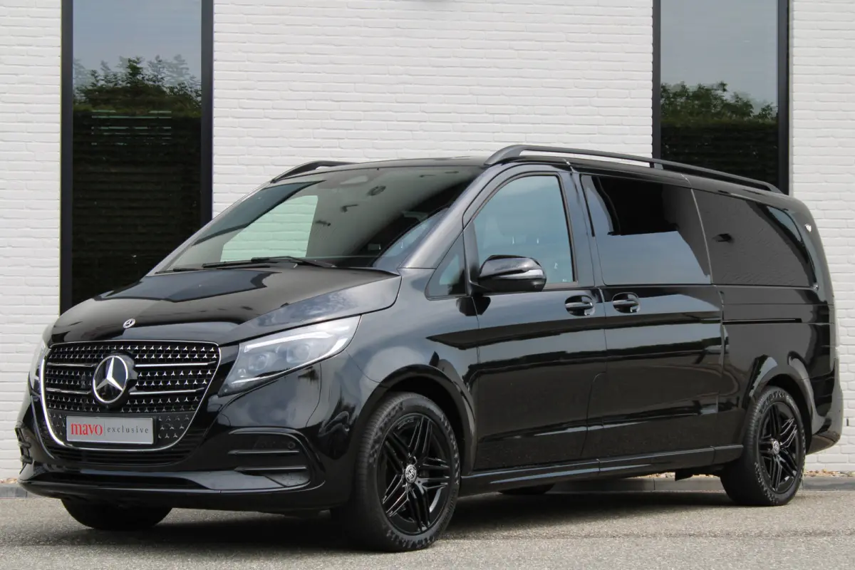 300d / XXL / AMG / 4-Matic / VIP 8-Persoons / Luchtvering / TV / Burmester / 360 Camera / Vol Opties / NIEUWSTAAT