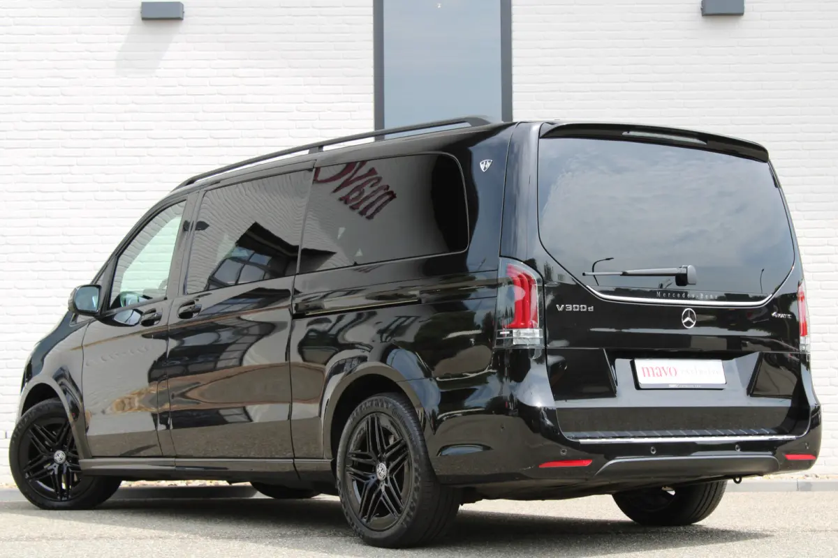 300d / XXL / AMG / 4-Matic / VIP 8-Persoons / Luchtvering / TV / Burmester / 360 Camera / Vol Opties / NIEUWSTAAT