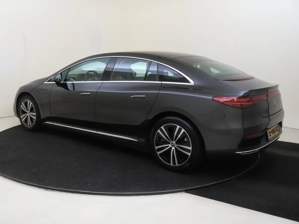 300 Luxury Line 89 kWh /Burmester /Head-up display /Elek. Trekhaak