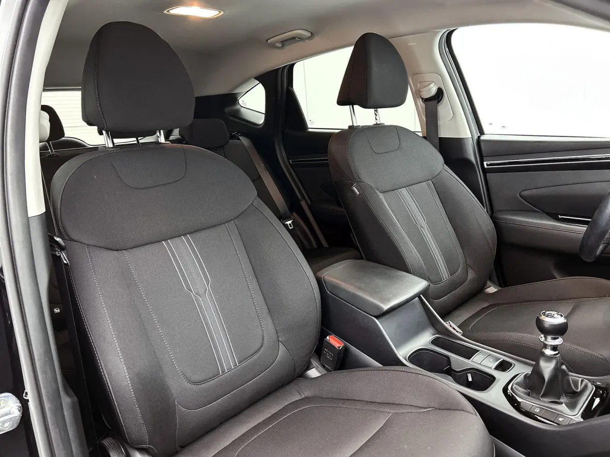 1.6 T-GDI MHEV Comfort Smart 150 PK | Navigatie | Airco | Stoelverwarming | Stuurverwarming | Achteruitrijcamera | Parkeersensoren | Trekhaak |
