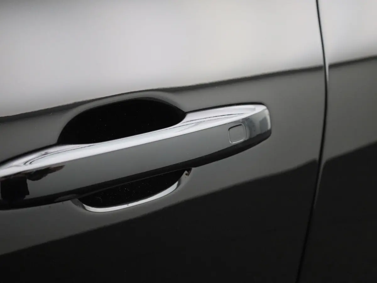 T6 PHEV Plus Dark Aut. | PANO-SCHUIFDAK | LEER | STOEL-STUURWIELVERWARMING | CAMERA | NAVIGATIE