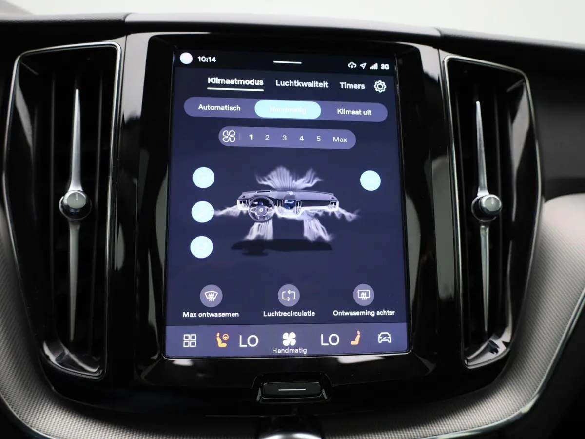 T6 PHEV Plus Dark Aut. | PANO-SCHUIFDAK | LEER | STOEL-STUURWIELVERWARMING | CAMERA | NAVIGATIE