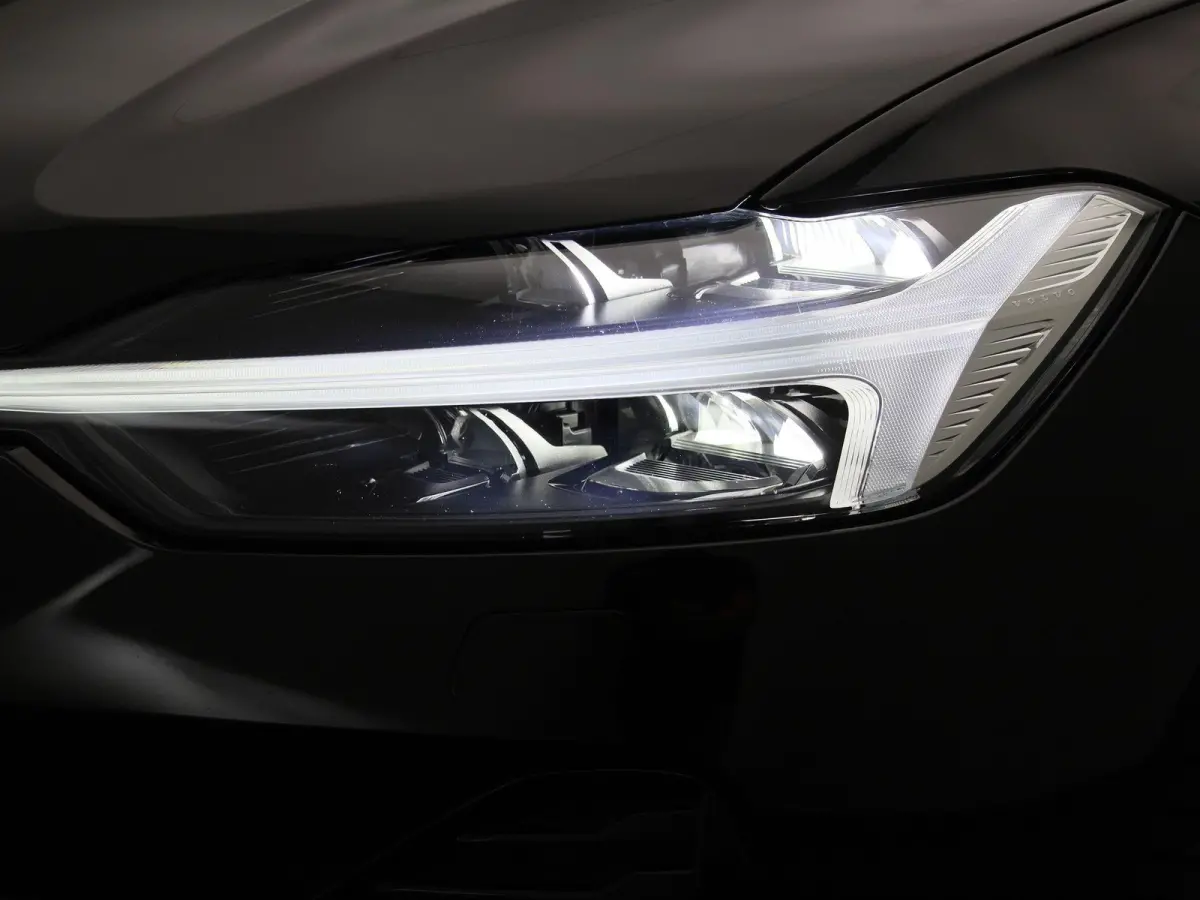 T6 PHEV Plus Dark Aut. | PANO-SCHUIFDAK | LEER | STOEL-STUURWIELVERWARMING | CAMERA | NAVIGATIE