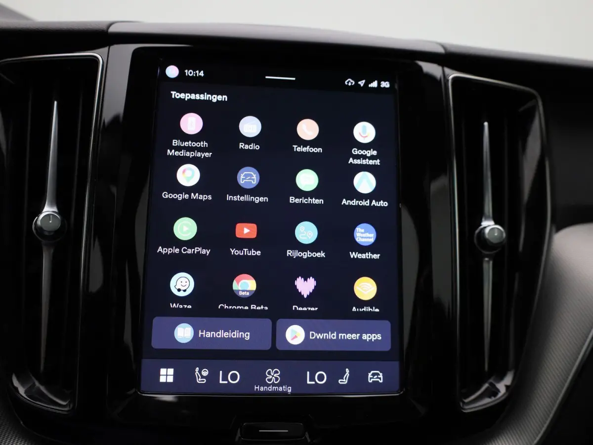 T6 PHEV Plus Dark Aut. | PANO-SCHUIFDAK | LEER | STOEL-STUURWIELVERWARMING | CAMERA | NAVIGATIE