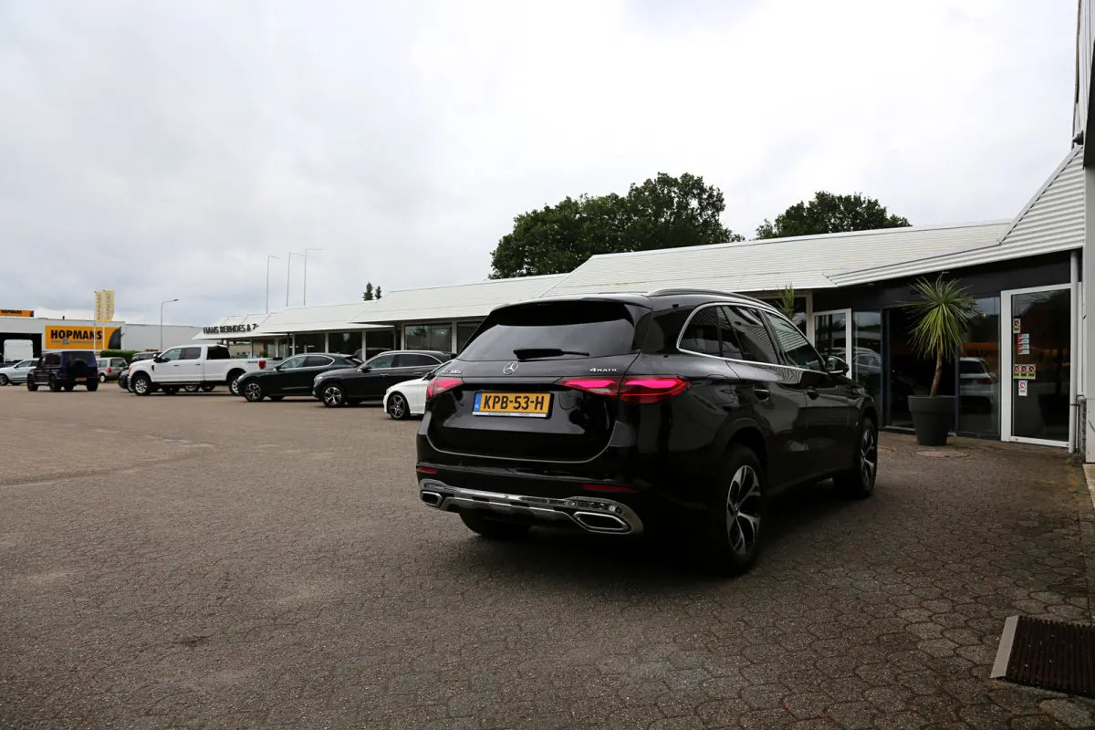 4MATIC Plug in hybride PHEV*Perfect MB Onderh.*1ste Eig.*Luchtvering/Elek. Trekhaak/ACC/Stoelverw./Stuurverw./Dodehoek/LED/Camera/Apple Carplay-Android/Parkeersens.V+A/18 inch LM*