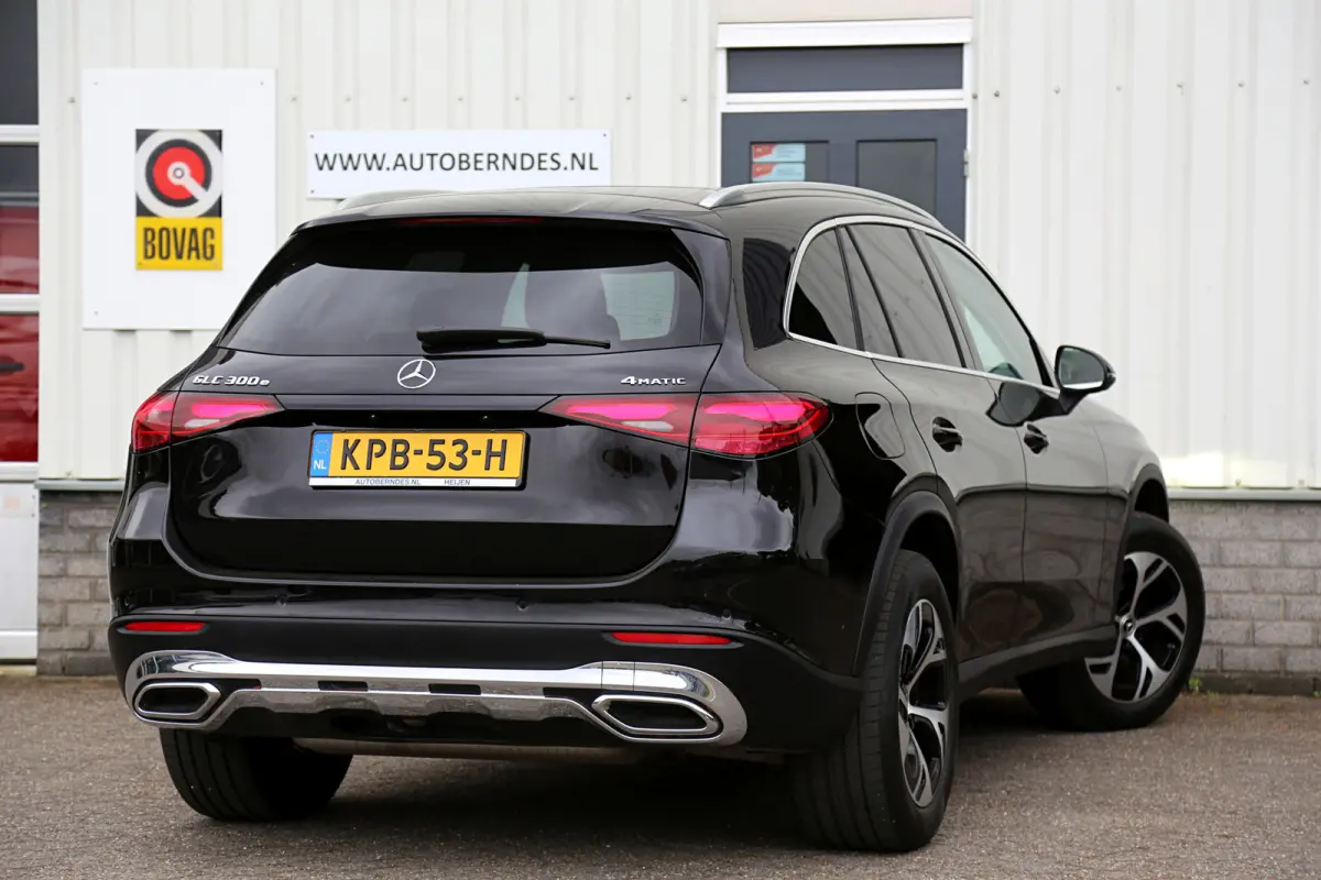 4MATIC Plug in hybride PHEV*Perfect MB Onderh.*1ste Eig.*Luchtvering/Elek. Trekhaak/ACC/Stoelverw./Stuurverw./Dodehoek/LED/Camera/Apple Carplay-Android/Parkeersens.V+A/18 inch LM*