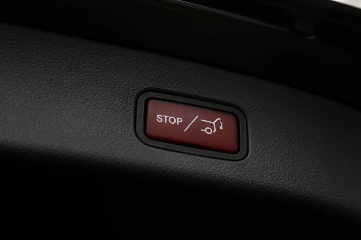 4MATIC Plug in hybride PHEV*Perfect MB Onderh.*1ste Eig.*Luchtvering/Elek. Trekhaak/ACC/Stoelverw./Stuurverw./Dodehoek/LED/Camera/Apple Carplay-Android/Parkeersens.V+A/18 inch LM*