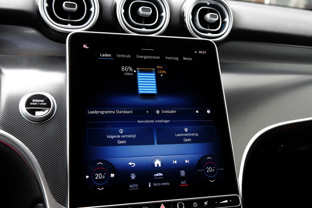 4MATIC Plug in hybride PHEV*Perfect MB Onderh.*1ste Eig.*Luchtvering/Elek. Trekhaak/ACC/Stoelverw./Stuurverw./Dodehoek/LED/Camera/Apple Carplay-Android/Parkeersens.V+A/18 inch LM*