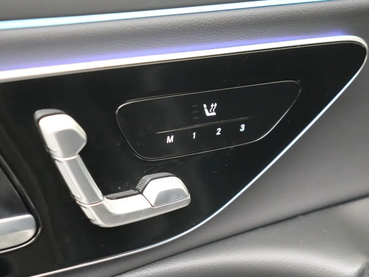 300 e Sport Edition /Panoramadak /Burmester /Memory /360 Camera /20 Inch /11.281 KM!